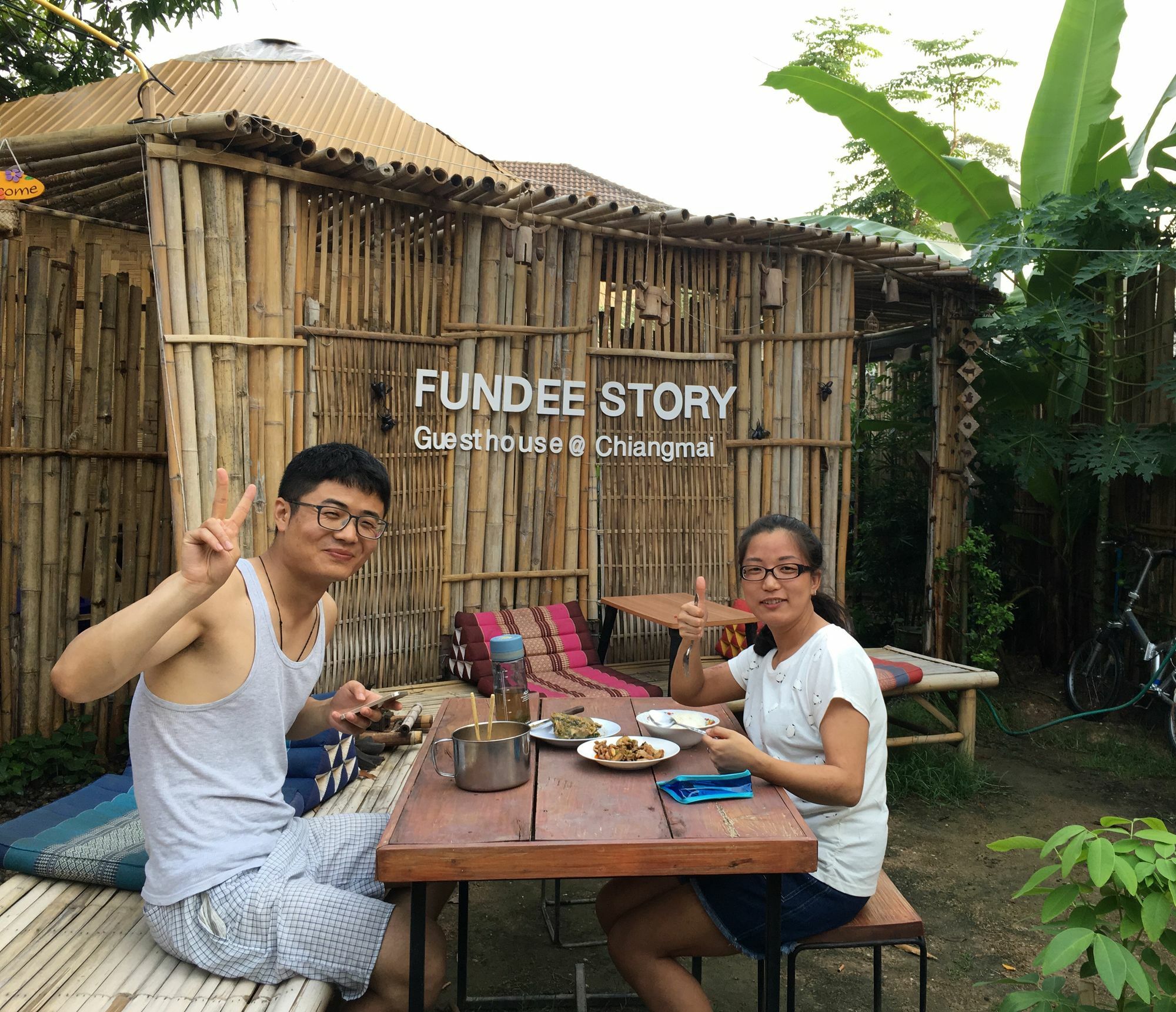 Fundee Story Guesthouse Bamboo House In Chiang Mai Old Town Exterior foto